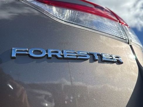 Used 2023 Subaru Forester Limited image 21