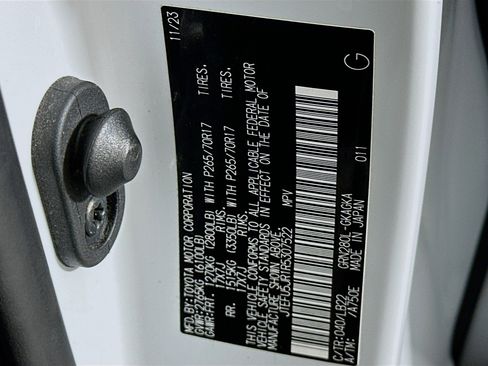 Used 2024 Toyota 4Runner SR5 Premium w/ Moonroof Package image 12