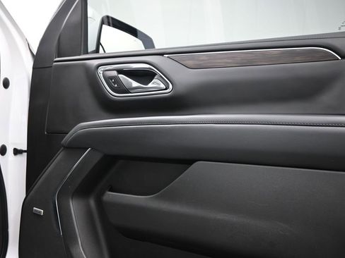 Used 2023 Chevrolet Tahoe Z71 w/ Luxury Package image 25