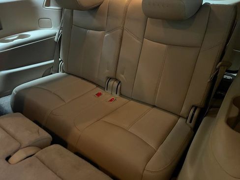 Used 2014 Nissan Pathfinder SL w/ SL Tech Package AWD/4WD image 17