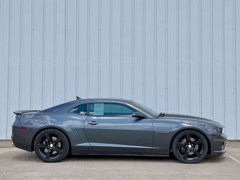 Used 2010 Chevrolet Camaro SS w/ RS Package RWD image 7