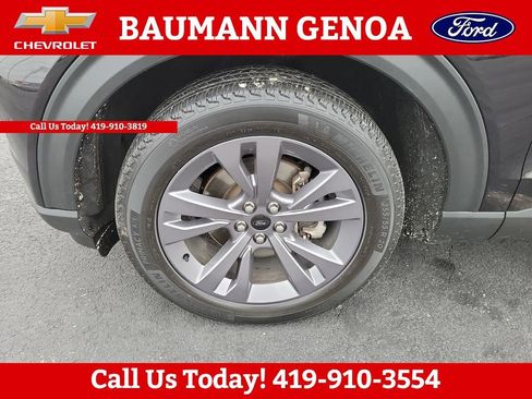 Used 2022 Ford Explorer XLT w/ Equipment Group 202A image 27