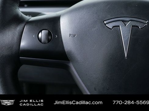 Used 2022 Tesla Model Y Long Range image 29