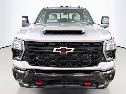 Certified 2026 Chevrolet Silverado 2500 ZR2 w/ LPO, Dark Essentials Package AWD/4WD image 2