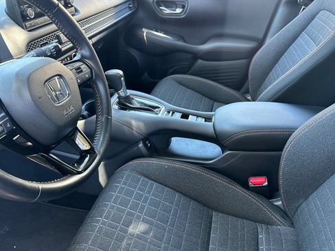 Certified 2025 Honda HR-V Sport image 12