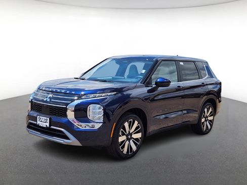 New 2025 Mitsubishi Outlander SE image 2