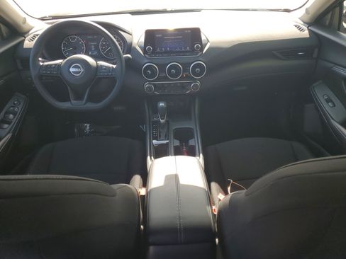 Used 2025 Nissan Sentra S image 13
