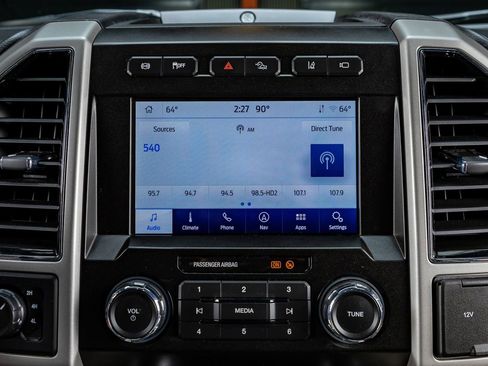 Used 2021 Ford F350 Lariat image 24