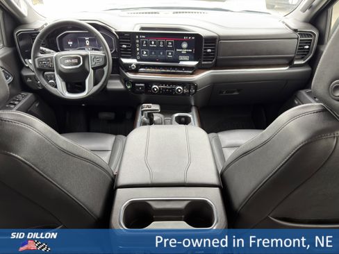Used 2025 GMC Sierra 1500 Elevation w/ Elevation Premium Package image 9