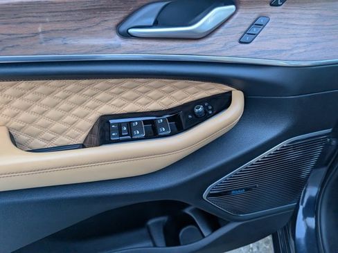 Used 2024 Jeep Grand Cherokee Summit w/ Adv Protech Group IV image 11