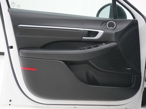 Used 2022 Hyundai Sonata Limited image 13