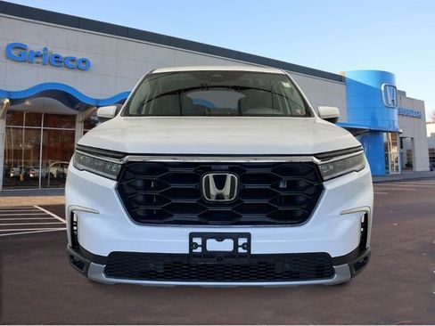 New 2025 Honda Pilot EX-L image 10