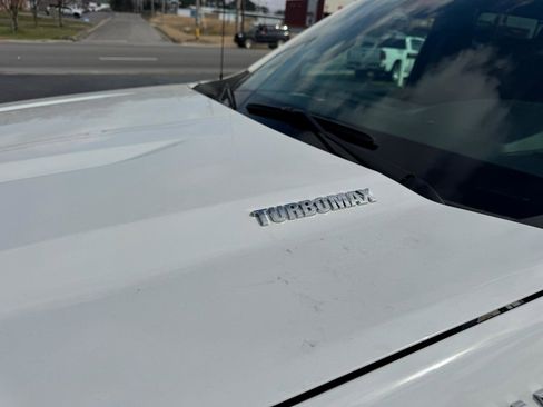 Used 2025 Chevrolet Silverado 1500 LT image 12