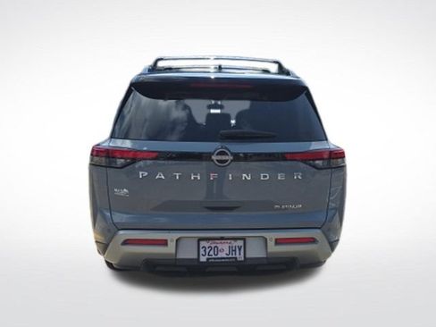 Used 2022 Nissan Pathfinder Platinum w/ Cargo Package FWD image 6