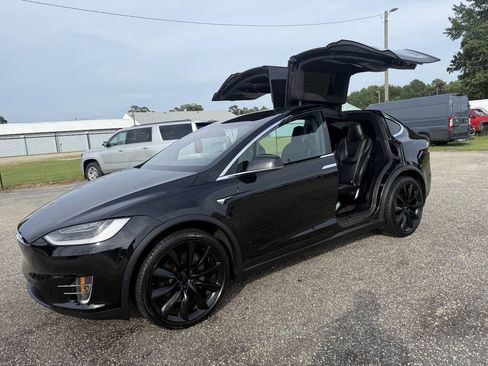 Used 2019 Tesla Model X Long Range AWD/4WD image 6