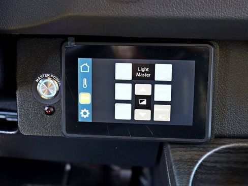 Used 2024 Mercedes-Benz Sprinter 3500 image 26