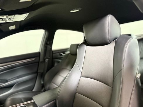 Used 2018 Honda Accord Sport image 20