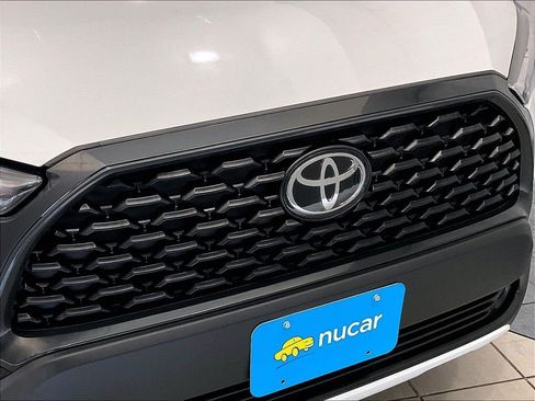 Used 2023 Toyota Corolla Cross LE w/ Moonroof Package AWD/4WD image 32