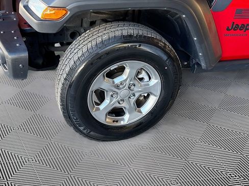 Used 2021 Jeep Wrangler Sport AWD/4WD image 35
