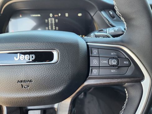 New 2026 Jeep Grand Cherokee Altitude AWD/4WD image 12