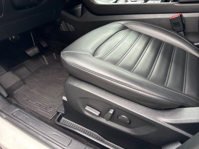 Used 2020 Ford Edge SEL w/ Convenience Package AWD/4WD image 16