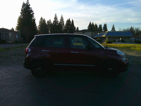 Used 2015 FIAT 500L Trekking image 5
