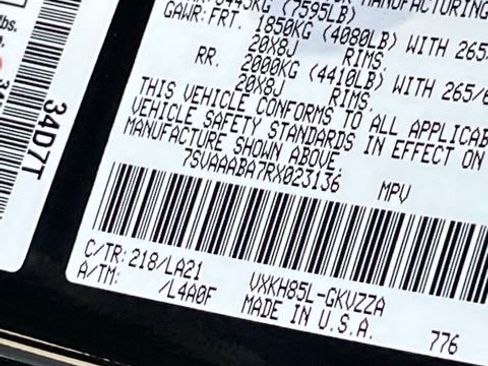Used 2024 Toyota Sequoia Platinum AWD/4WD image 32
