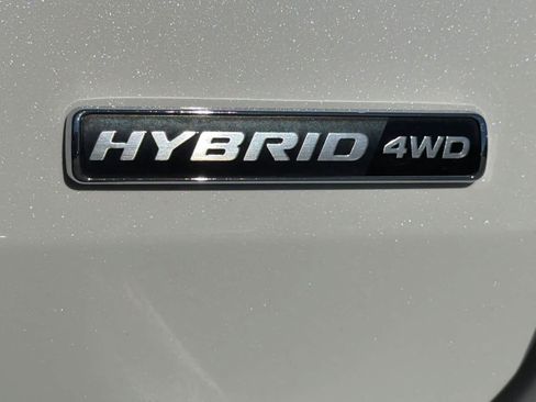 Used 2021 Ford Explorer Limited w/ Hybrid Equipment Group 310A AWD/4WD image 12
