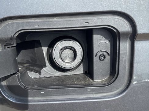 Used 2022 Jeep Grand Cherokee Limited image 26