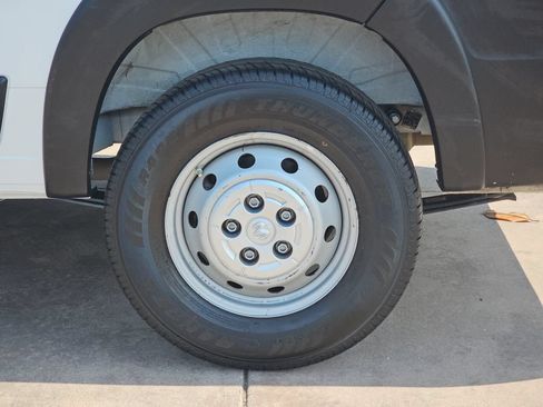 Used 2023 RAM ProMaster 2500 FWD image 36