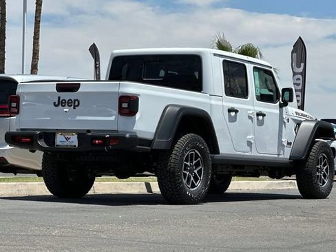 New 2026 Jeep Gladiator Rubicon w/ Steel Power Dome Hood Package AWD/4WD image 3