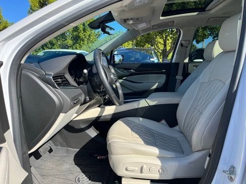 Used 2024 Buick Enclave Avenir w/ Avenir Technology Package image 6