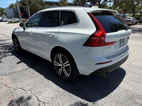 Used 2021 Volvo XC60 T5 Momentum w/ Protection Package Premier FWD image 4