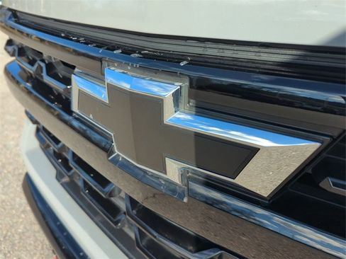 Certified 2024 Chevrolet Silverado 1500 LT Trail Boss w/ Convenience Package II image 31