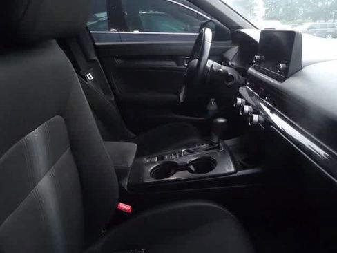 Used 2024 Honda Civic Sport image 8