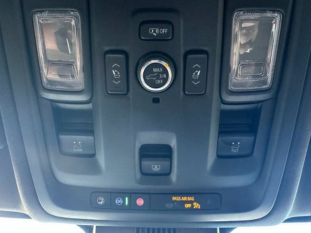 Used 2023 Chevrolet Suburban LT w/ Luxury Package AWD/4WD image 53
