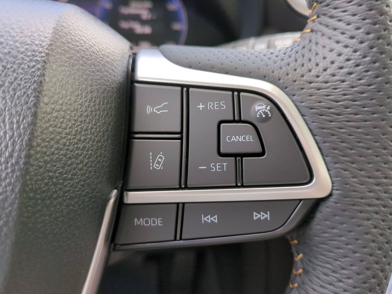 New 2026 Toyota Sienna XLE Woodland Edition AWD/4WD image 26