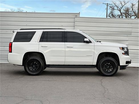 Used 2018 Chevrolet Tahoe LT image 9