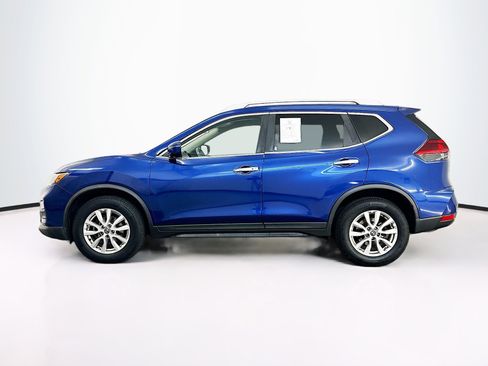 Used 2019 Nissan Rogue SV image 4