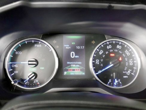 Used 2022 Toyota RAV4 LE AWD/4WD image 33