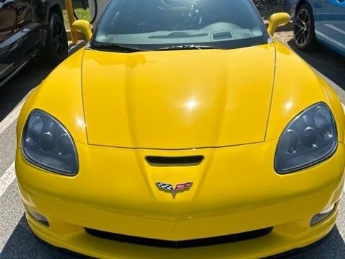 Used 2013 Chevrolet Corvette Grand Sport w/ 3LT Preferred Equipment Group RWD image 5