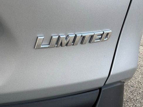 Used 2022 Toyota RAV4 Limited image 6