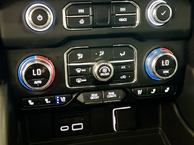 Used 2021 GMC Yukon AT4 w/ Technology Package AWD/4WD image 9