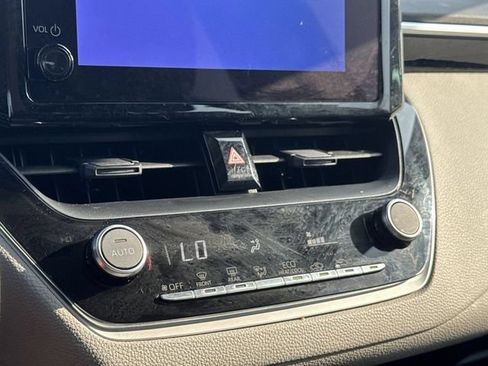 Used 2024 Toyota Corolla LE FWD image 20
