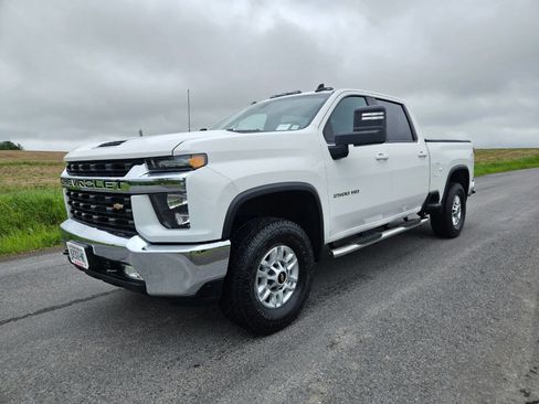 Used 2022 Chevrolet Silverado 2500 LT w/ Convenience Package image 1