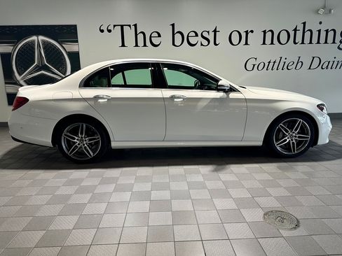 Used 2019 Mercedes-Benz E 300 4MATIC image 3