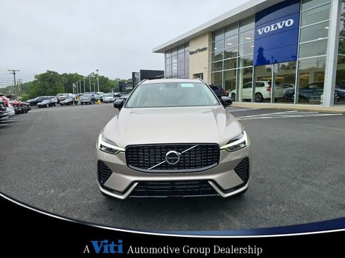 Used 2025 Volvo XC60 T8 Plus w/ Protection Package Premier image 3