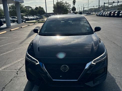 Used 2020 Nissan Sentra SV w/ SV Premium Package FWD image 5