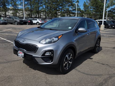 Used 2020 Kia Sportage LX AWD/4WD image 2