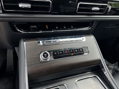 New 2026 Lincoln Aviator Reserve AWD/4WD image 16